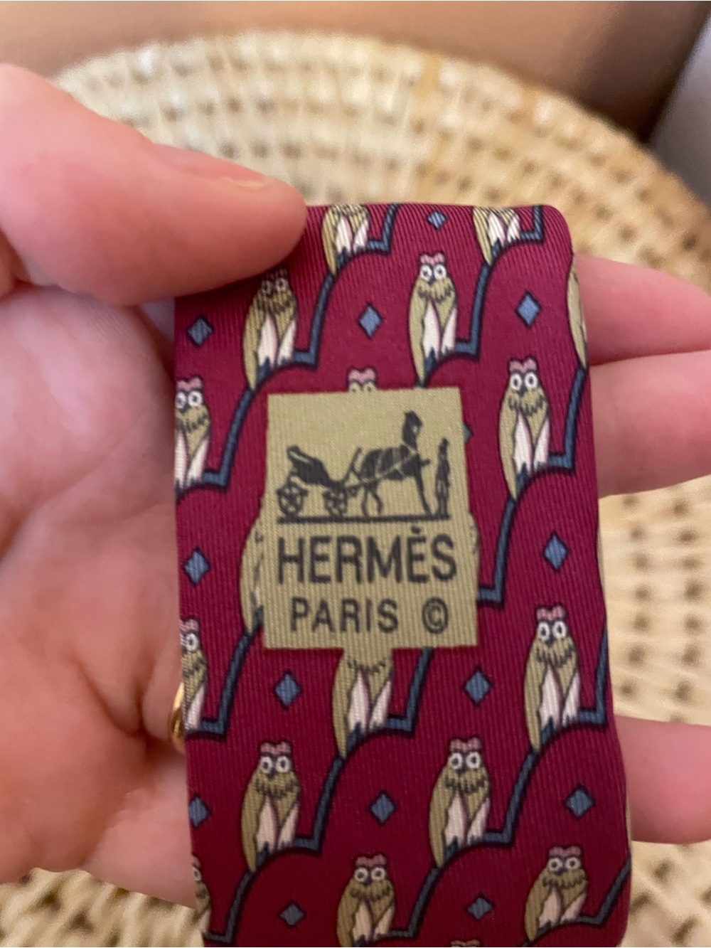 Hermes Paris Vintage 90s Limited Edition 100% Silk Pink Owl Neck Tie *Rare* - Picture 2 of 13